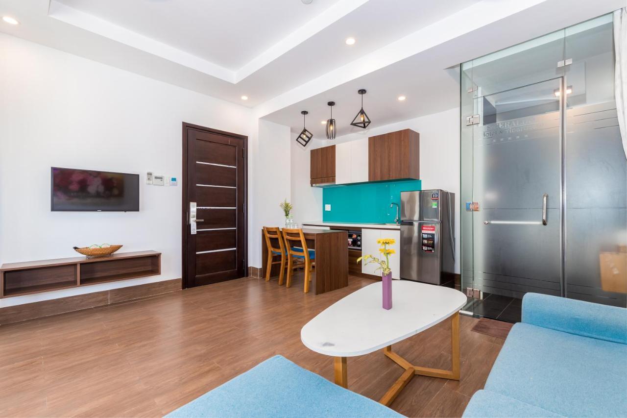 Smeraldo Hotel & Apartment Da Nang Exterior photo